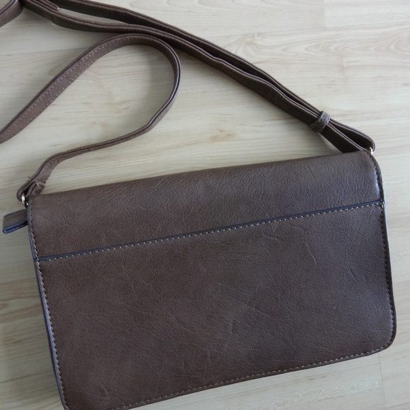 Urban Expressions Clutch Crossbody Vegan Purse - Picture 2 of 7